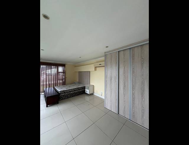 3 BEDROOM APARTMENT FOR SALE IN MUSGRAVE